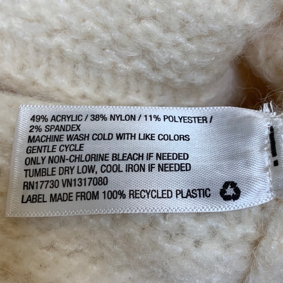 Universal Thread Soft Cream Oversized  Sweater - Picture 9 of 12